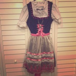 Oktoberfest authentic women’s dress Dirndl